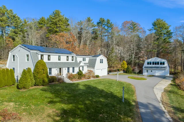 $1,850,000 | 258 Foreside Road, Cumberland, ME 04110