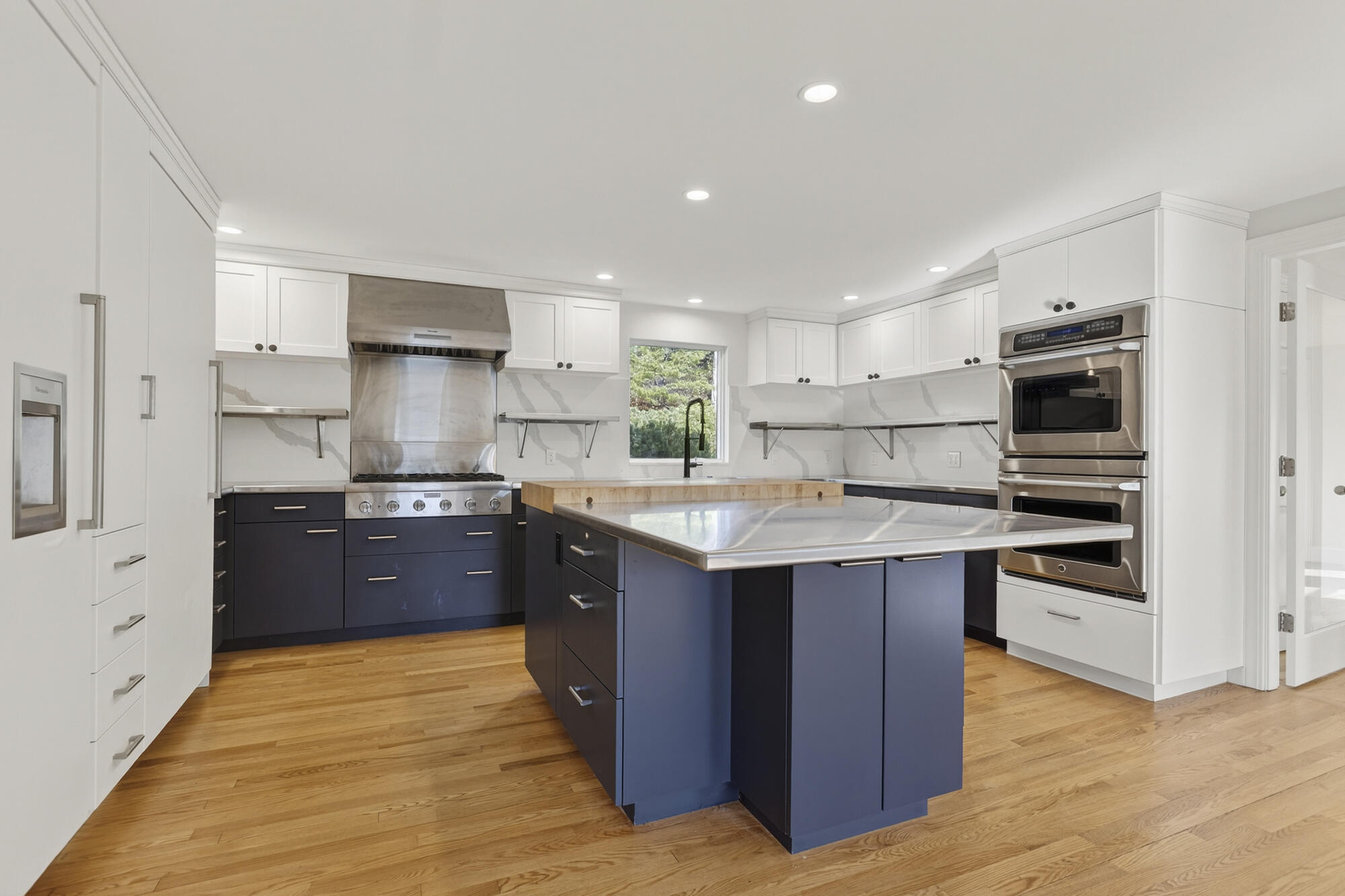 258 Foreside Road Cumberland, ME 04110 - Photo 16 of 83 Kitchen