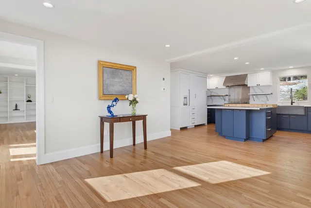 $1,850,000 | 258 Foreside Road, Cumberland, ME 04110