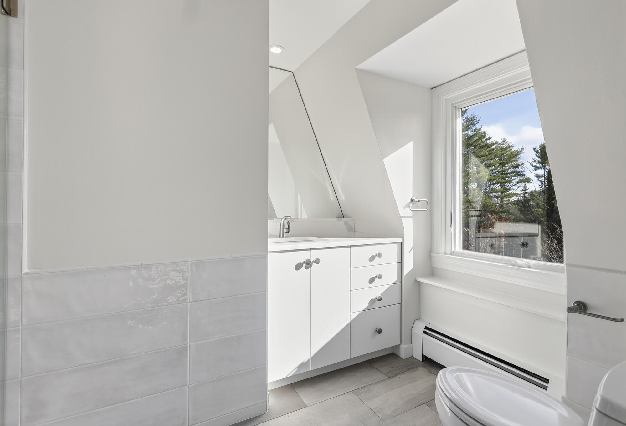 258 Foreside Road Cumberland, ME 04110 - Photo 49 of 83 Bedroom 2 Ensuite