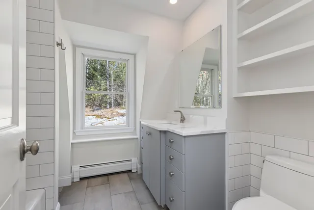 $1,850,000 | 258 Foreside Road, Cumberland, ME 04110