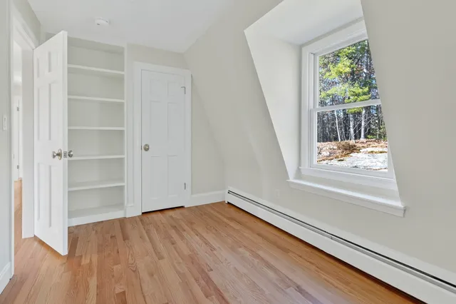 $1,850,000 | 258 Foreside Road, Cumberland, ME 04110