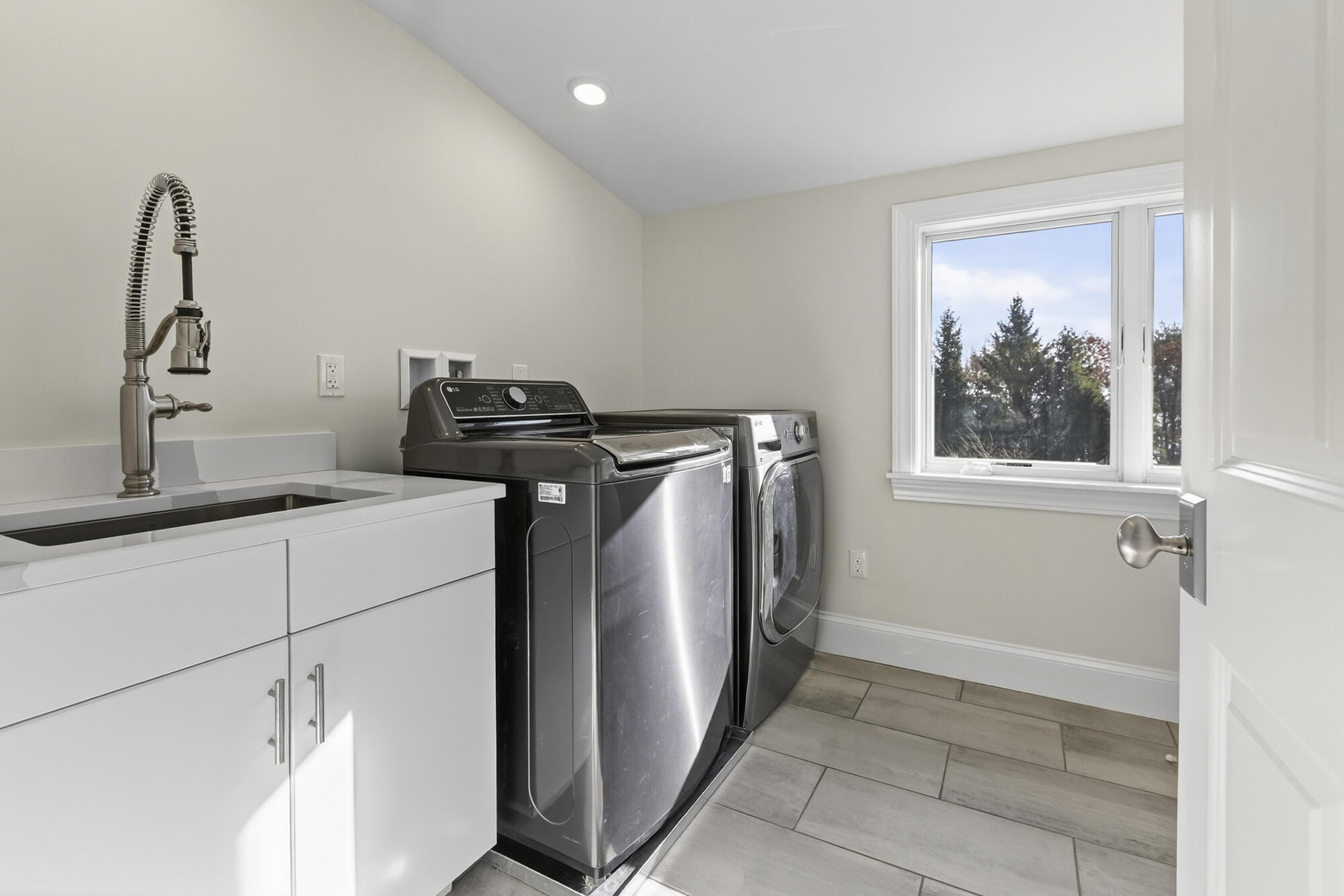 258 Foreside Road Cumberland, ME 04110 - Photo 57 of 83 Laundry Room