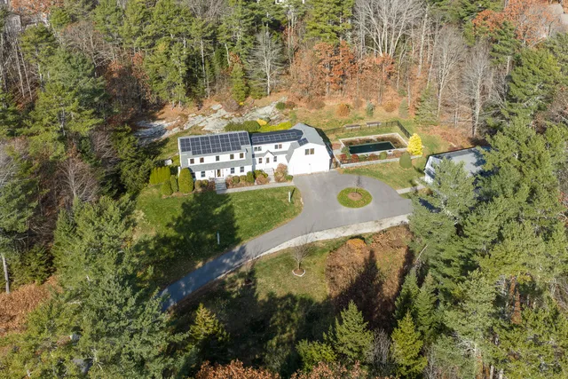 $1,850,000 | 258 Foreside Road, Cumberland, ME 04110
