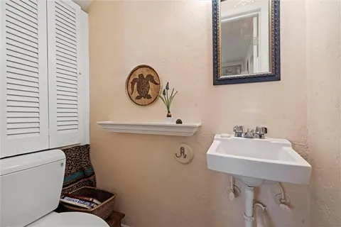 $395,000 | 7437 Belinder Avenue, Prairie Village, KS 66208