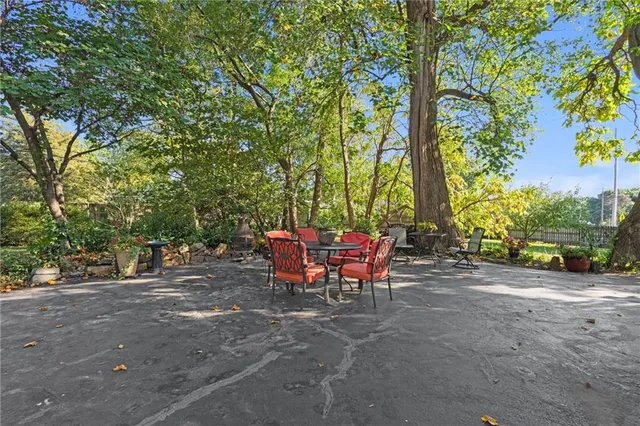 $395,000 | 7437 Belinder Avenue, Prairie Village, KS 66208