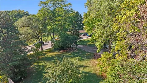 $395,000 | 7437 Belinder Avenue, Prairie Village, KS 66208