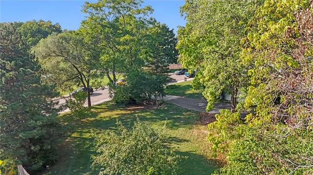 $395,000 | 7437 Belinder Avenue, Prairie Village, KS 66208