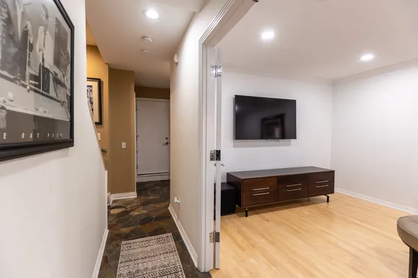 $1,835,000 | 1125 West Monroe Street, Chicago, IL 60607