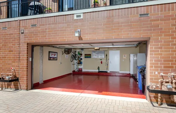 $1,835,000 | 1125 West Monroe Street, Chicago, IL 60607