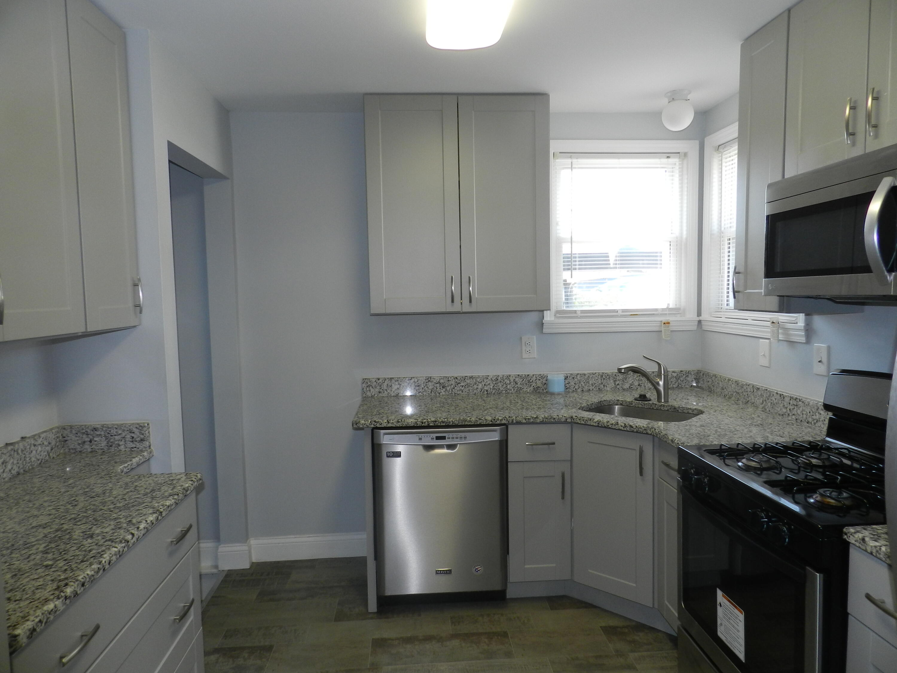 4318 Adams Circle Wayne, MI 48184 - Photo 10 of 30 DSCN5955