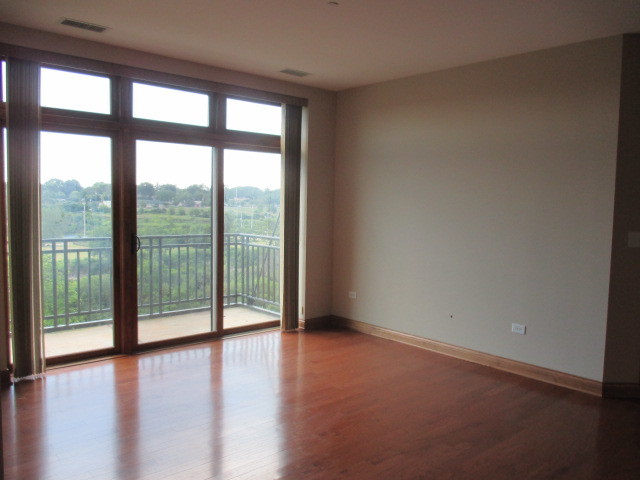 140 South River Street, Unit 405 Aurora, IL 60506 - Photo 3 of 11