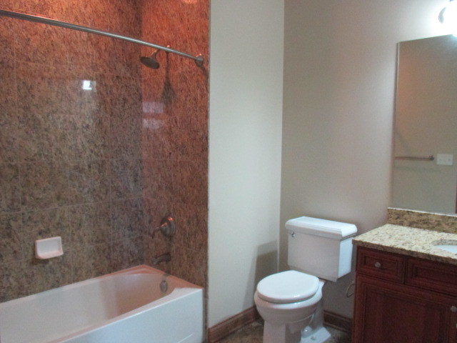 140 South River Street, Unit 405 Aurora, IL 60506 - Photo 6 of 11