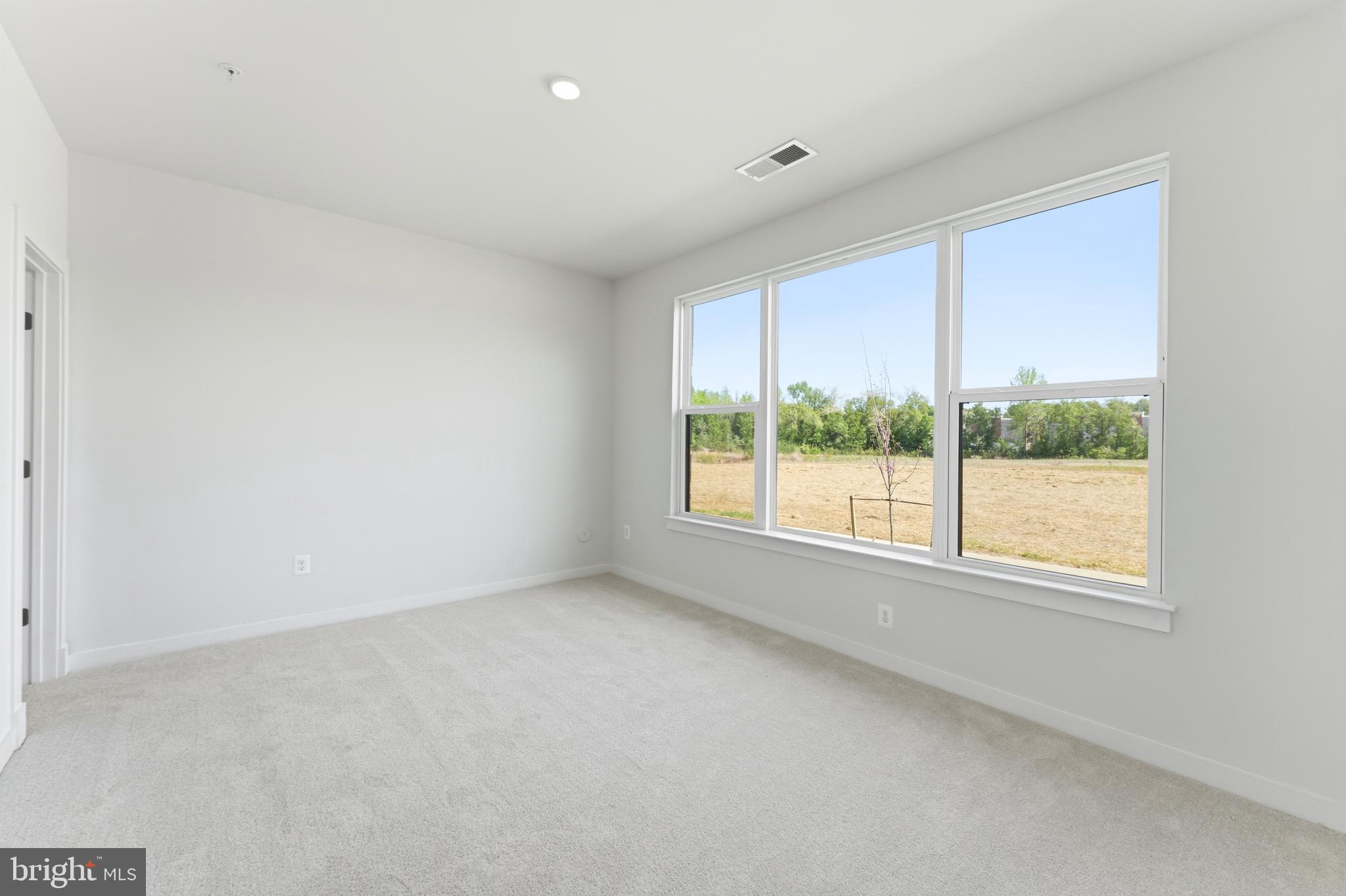 115 Summit Point Boulevard, Unit 18J Bowie, MD 20716 - Photo 28 of 35