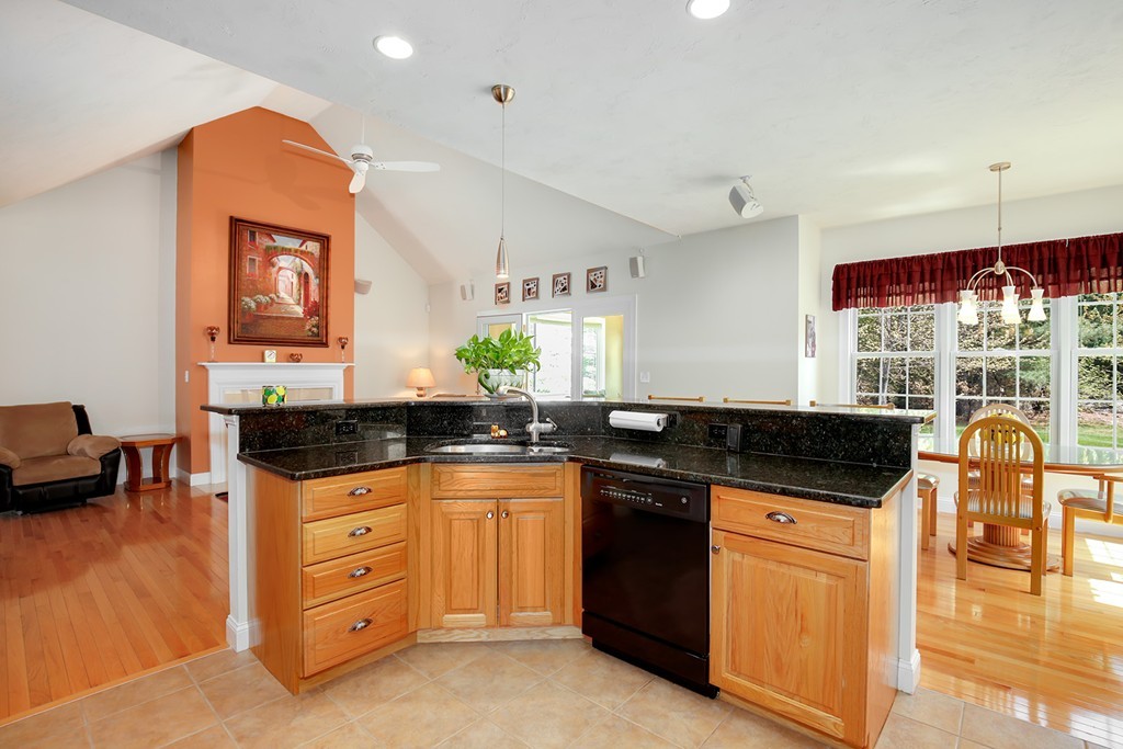 2 Gatecrest Road, Unit 2 Westford, MA 01886 - Photo 12 of 29 Gallery Image 12