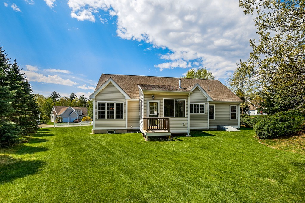 2 Gatecrest Road, Unit 2 Westford, MA 01886 - Photo 24 of 29 Gallery Image 24