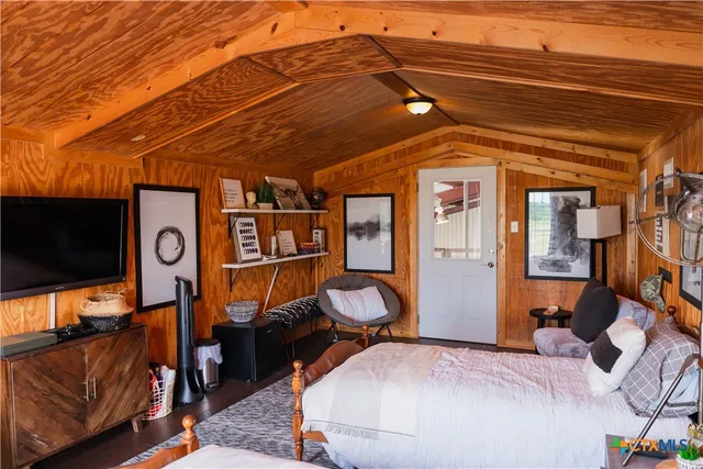 $795,000 | 836 County Road 446, Eddy, TX 76524