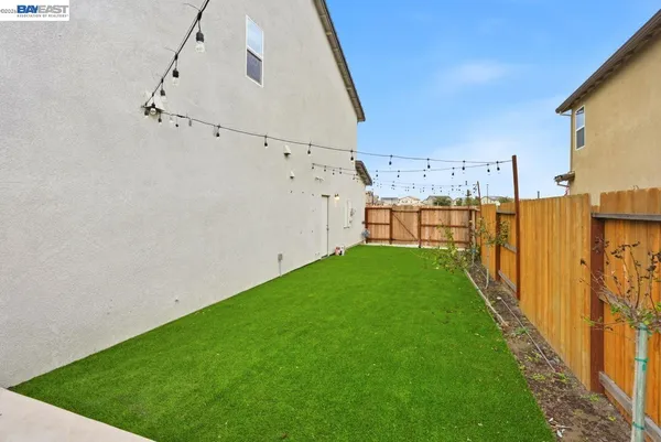 $728,000 | 1444 Meridian Street, Manteca, CA 95337