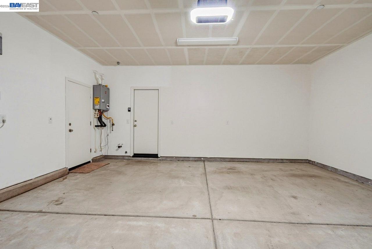 1444 Meridian Street Manteca, CA 95337 - Photo 45 of 45 a view of an empty room