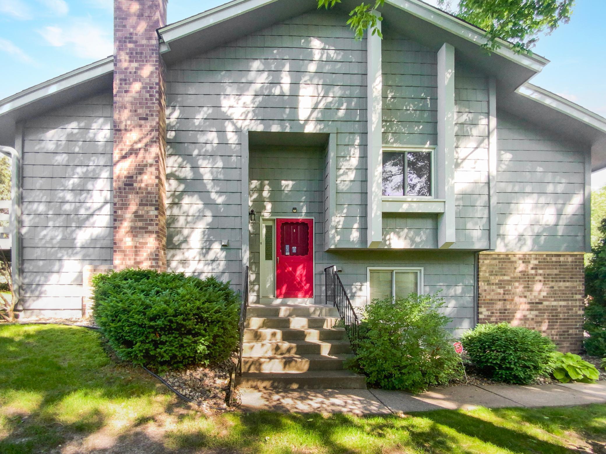 6718 Buckingham Road Woodbury, MN 55125 - Photo 1 of 1