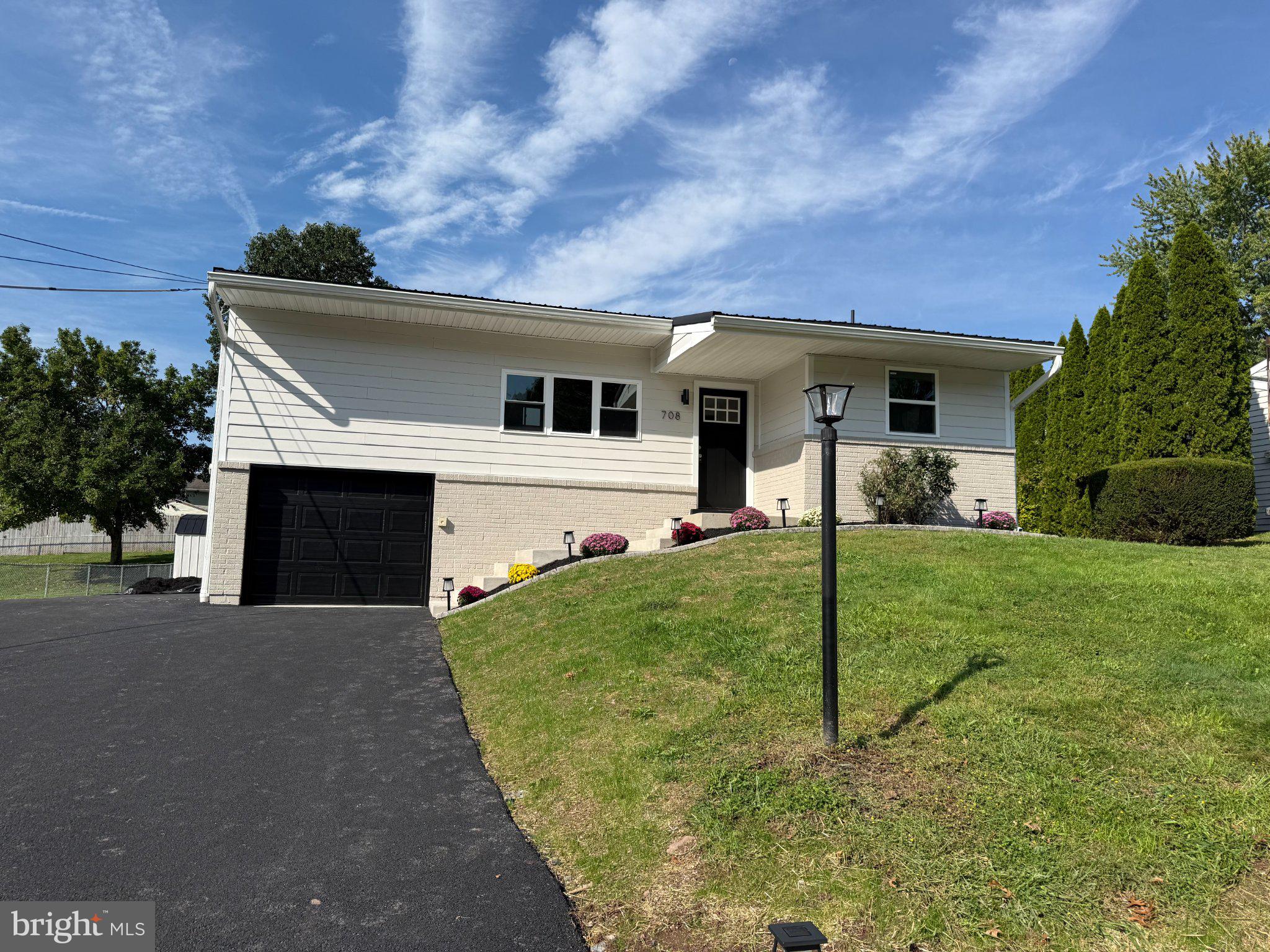708 Edison Road Dauphin, PA 17018 - Photo 1 of 8 Gallery Image 1