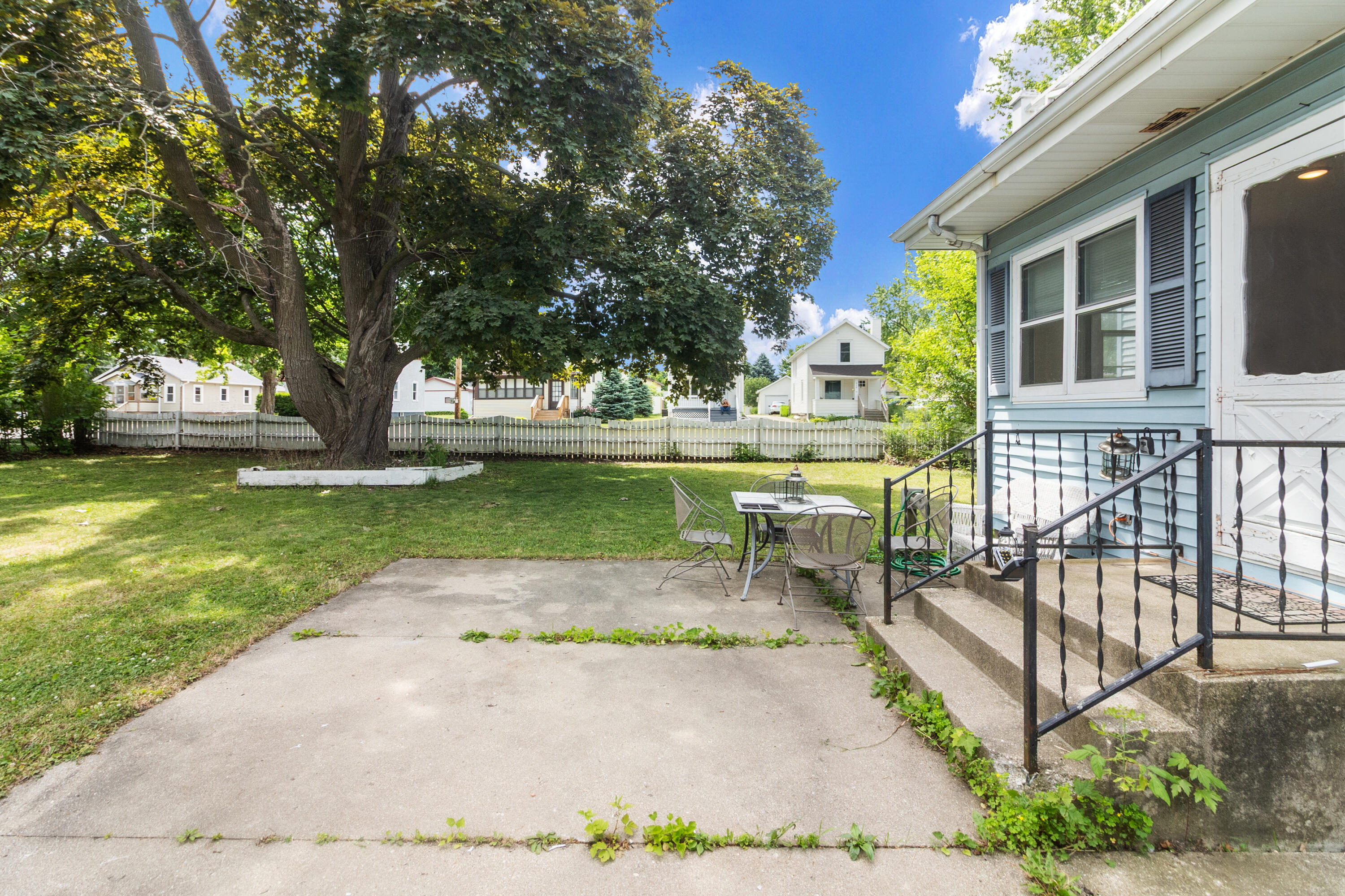 107 North Harrison Street Delavan, WI 53115 - Photo 37 of 50 Back Patio