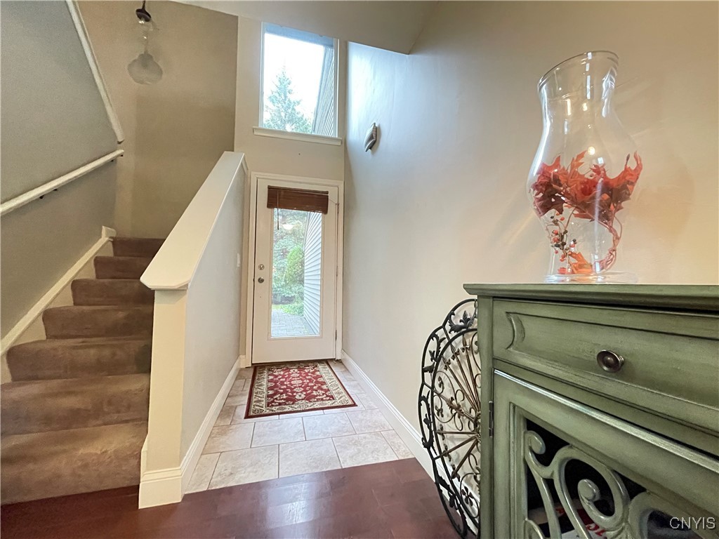 4875 Huntwood Path Manlius, NY 13104 - Photo 4 of 37