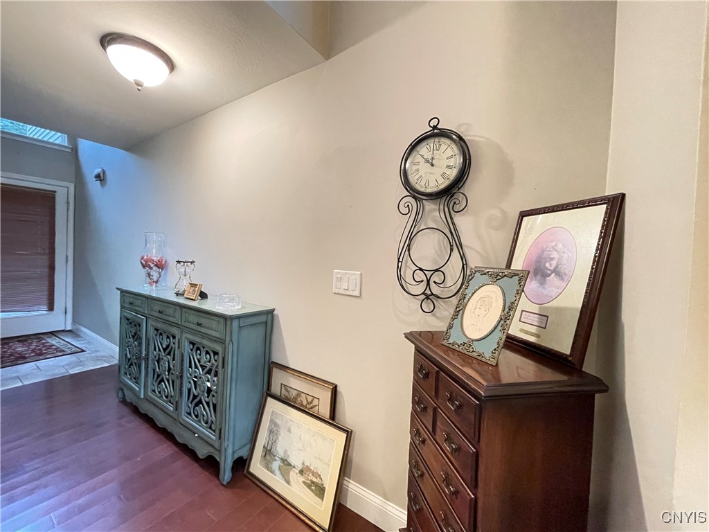 4875 Huntwood Path Manlius, NY 13104 - Photo 5 of 37