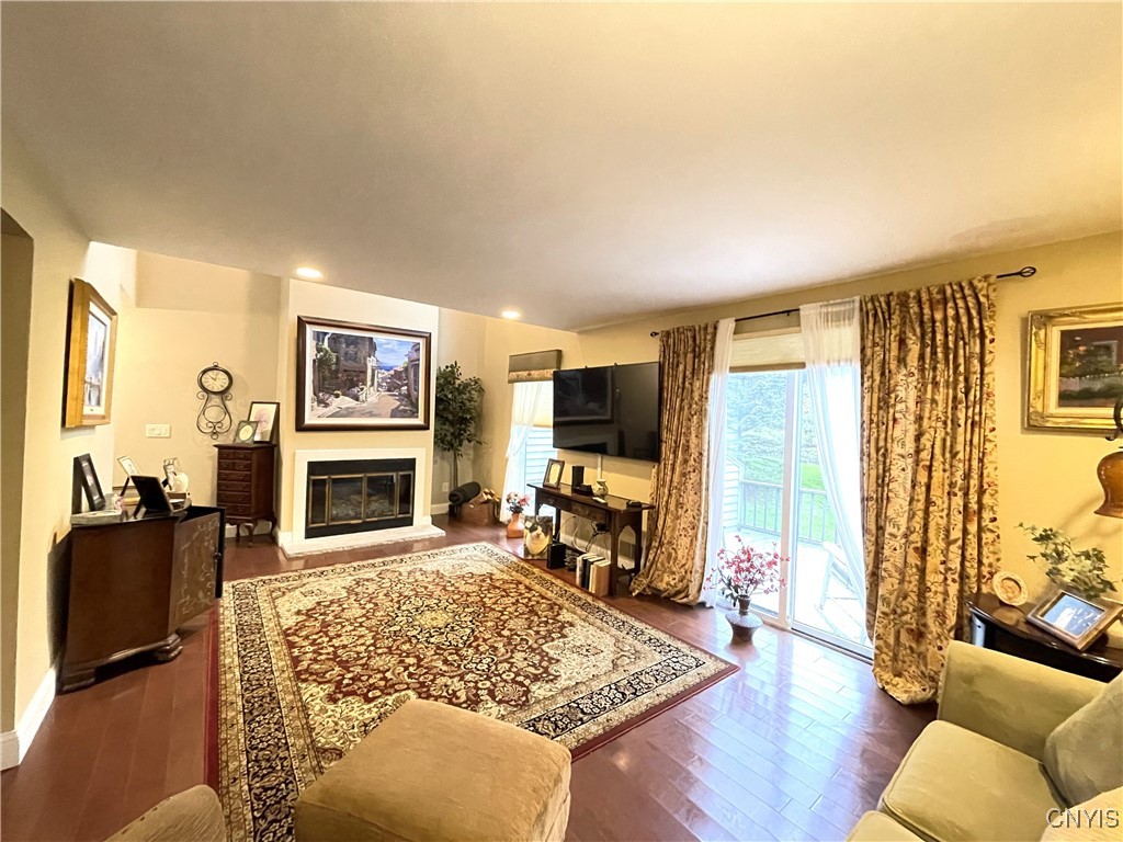 4875 Huntwood Path Manlius, NY 13104 - Photo 7 of 37