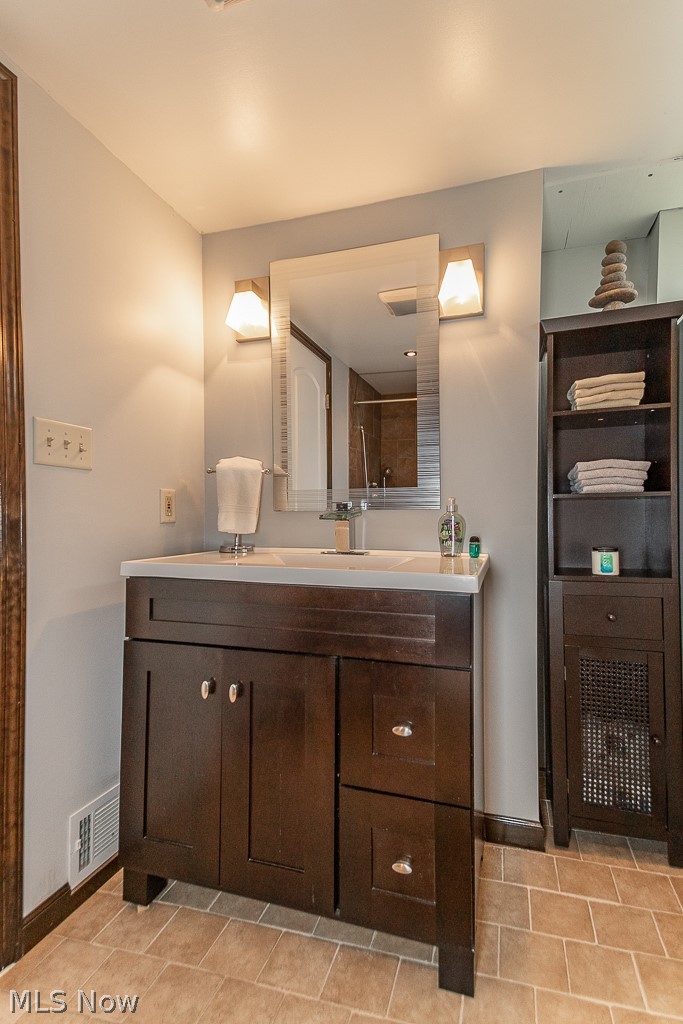 697 Glenhurst Road Willowick, OH 44095 - Photo 21 of 27