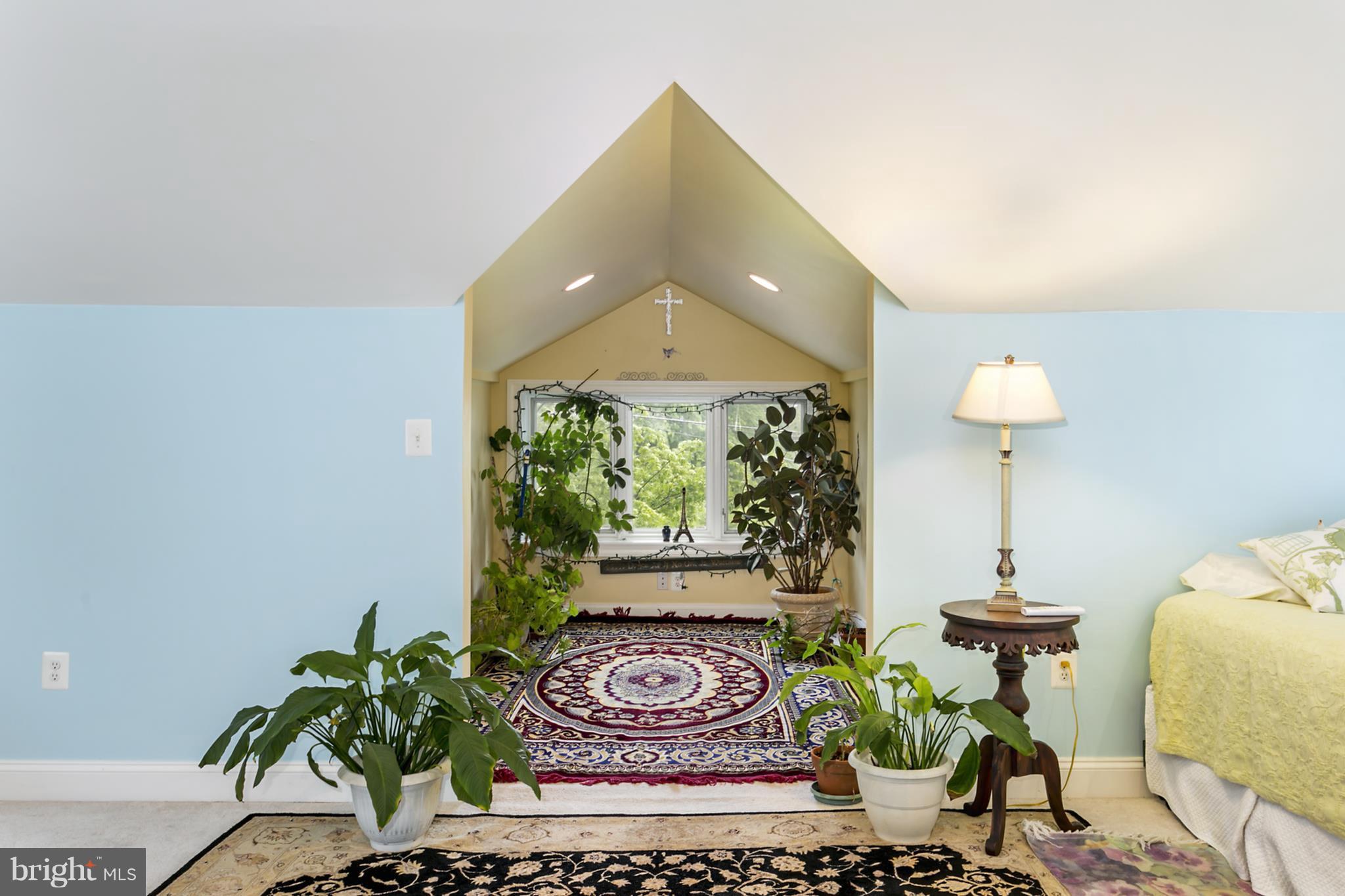 2332 Naylor Road Southeast Washington, DC 20020 - Photo 9 of 17 Sitting/Meditation Area