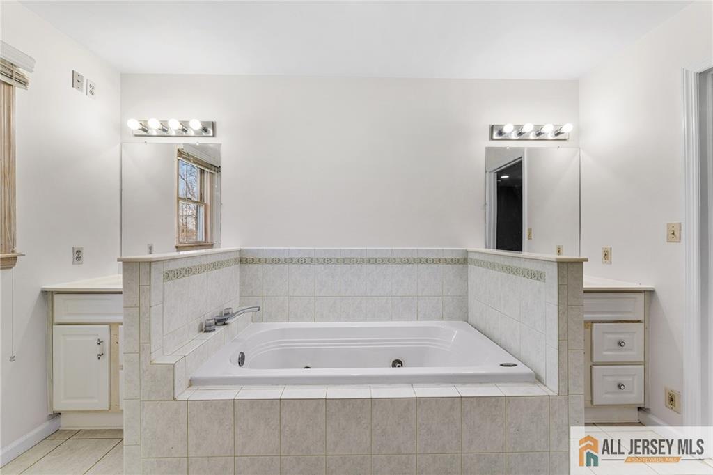 57 Westervelt Avenue Edison, NJ 08817 - Photo 22 of 39