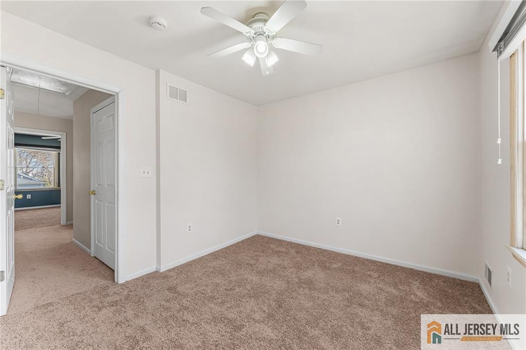 57 Westervelt Avenue Edison, NJ 08817 - Photo 31 of 39