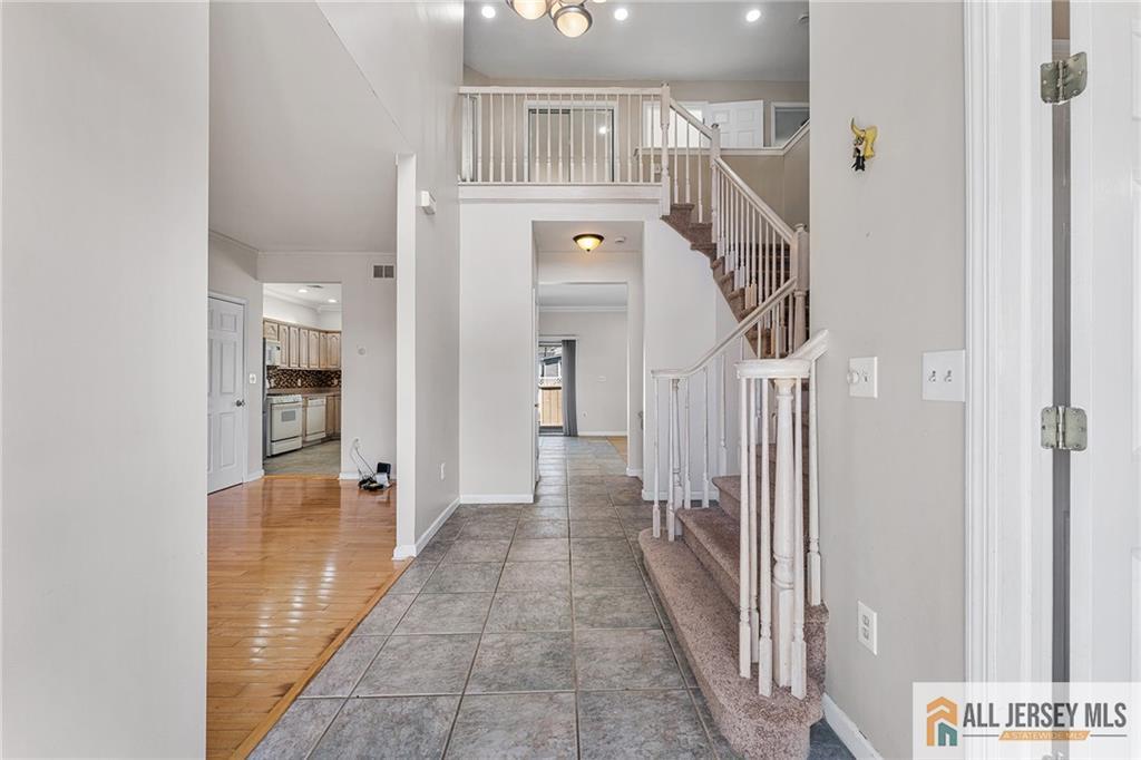 57 Westervelt Avenue Edison, NJ 08817 - Photo 4 of 39