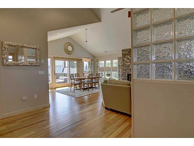 229 Bonnet Point Road Narragansett, RI 02882 - Photo 14 of 23 Entry.