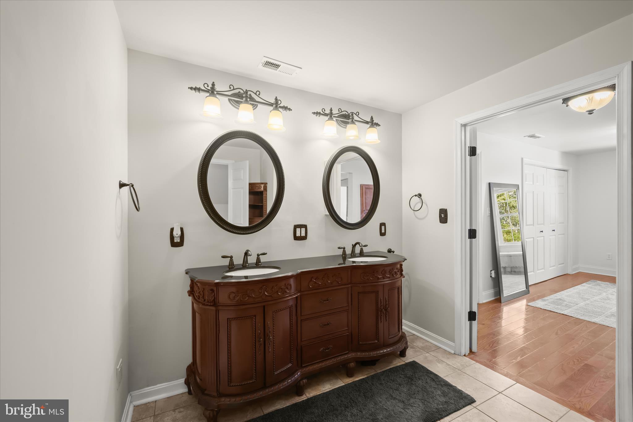 3045 Holland Cliffs Road Huntingtown, MD 20639 - Photo 78 of 111 Primary Bathroom