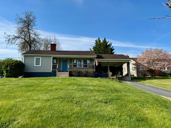 $239,000 | 830 New Hope Road, Staunton, VA 24401