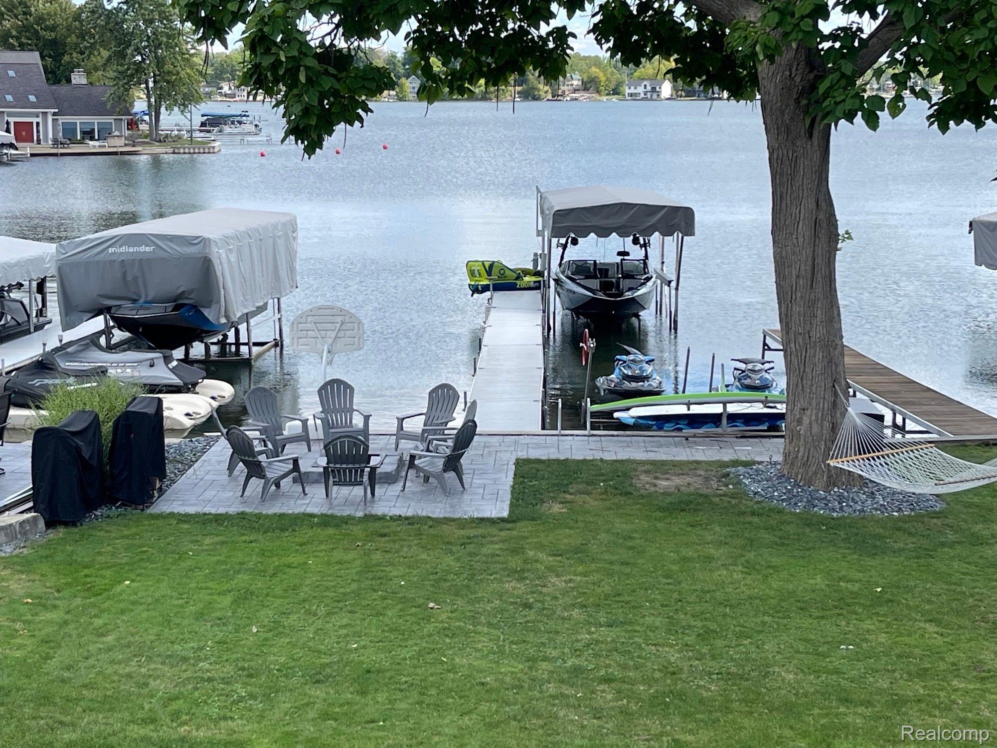 11485 Torrey Road Fenton, MI 48430 - Photo 2 of 27 Gallery Image 2