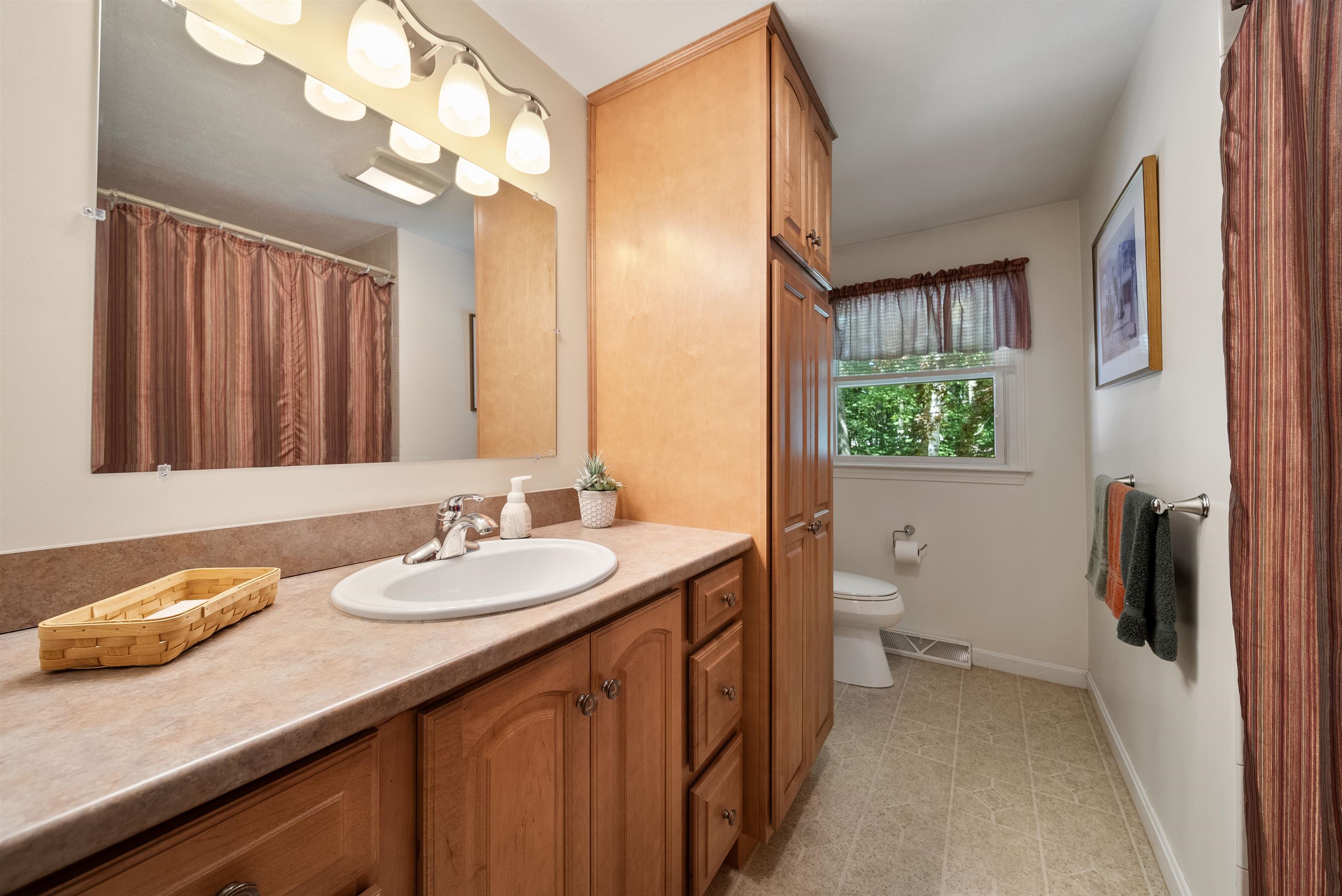 46 Walker Road Atkinson, NH 03811 - Photo 16 of 30