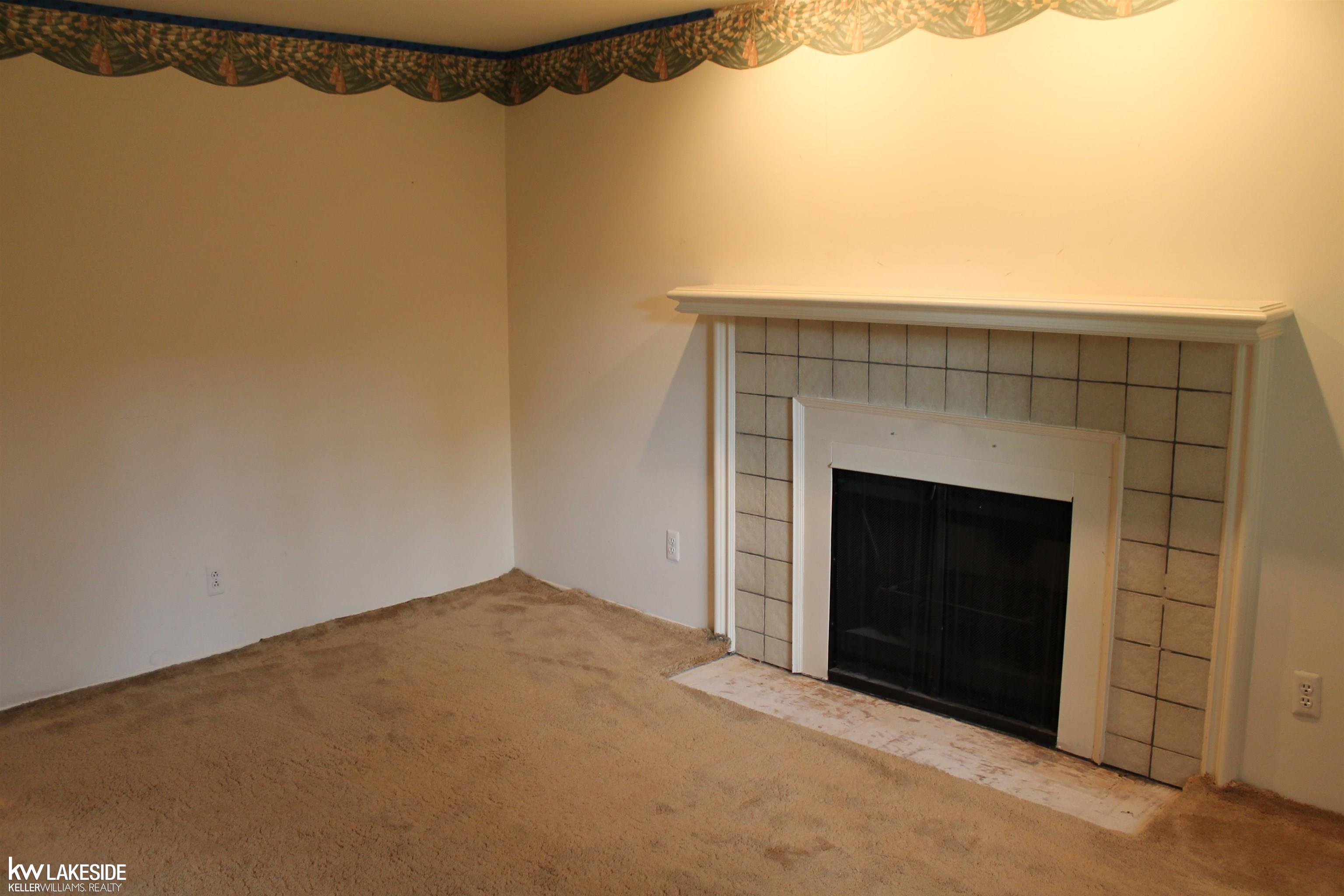 3974 Old Creek Road Troy, MI 48084 - Photo 22 of 32 50091748-30.JPG