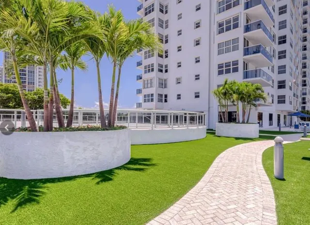 $2,850 | 3015 North Ocean Boulevard, Unit 7B, Fort Lauderdale, FL 33308