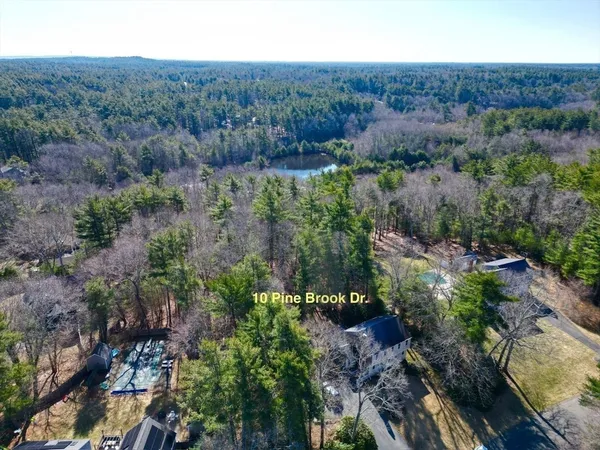 $749,900 | 10 Pine Brook Drive, Kingston, MA 02364