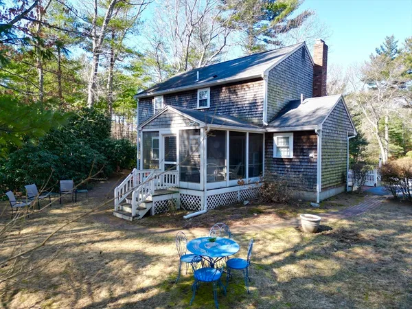 $749,900 | 10 Pine Brook Drive, Kingston, MA 02364