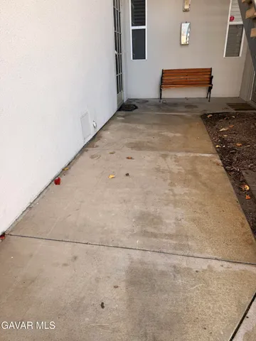 $334,000 | 2823 West Avenue K12, Unit 138, Lancaster, CA 93536