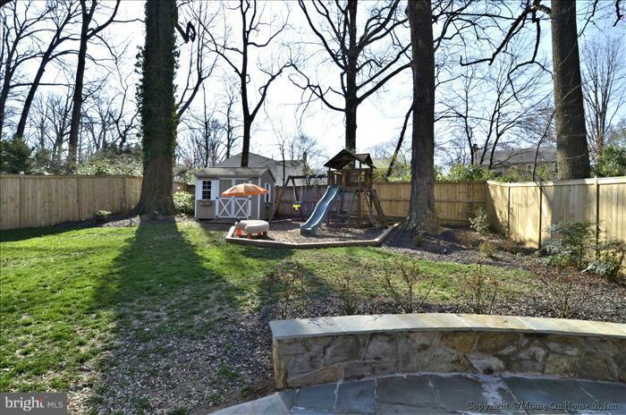 5512 Northfield Road Bethesda, MD 20817 - Photo 12 of 29 a view of a park with large trees