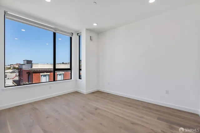 $1,495,000 | 2 Russia Avenue, Unit 402, San Francisco, CA 94112