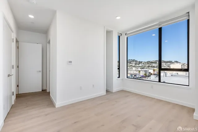 $1,495,000 | 2 Russia Avenue, Unit 402, San Francisco, CA 94112