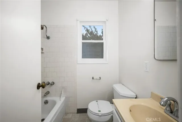 $1,295,000 | 1612 Orange, Costa Mesa, CA 92626