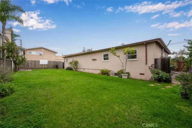 $1,295,000 | 1612 Orange, Costa Mesa, CA 92626