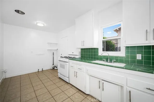 $1,295,000 | 1612 Orange, Costa Mesa, CA 92626